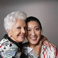 smallJana_200x200_crop_and_resize_to_fit_478b24840a