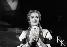 carmen_223x159_crop_and_resize_to_fit_478b24840a
